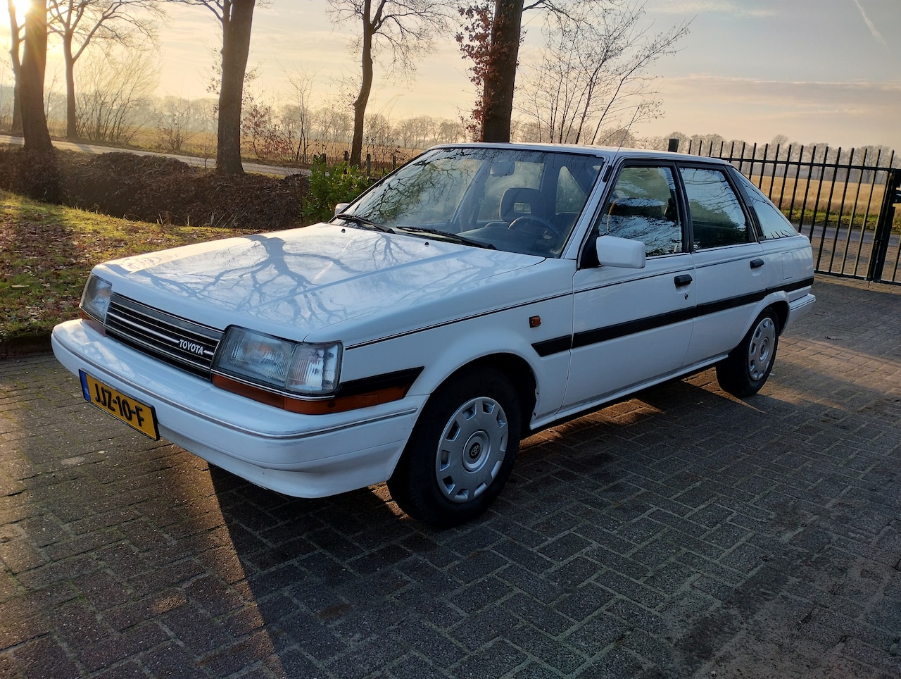 Toyota Carina II - leule carina 2 met APK tot 2028 - AutoWereld.nl