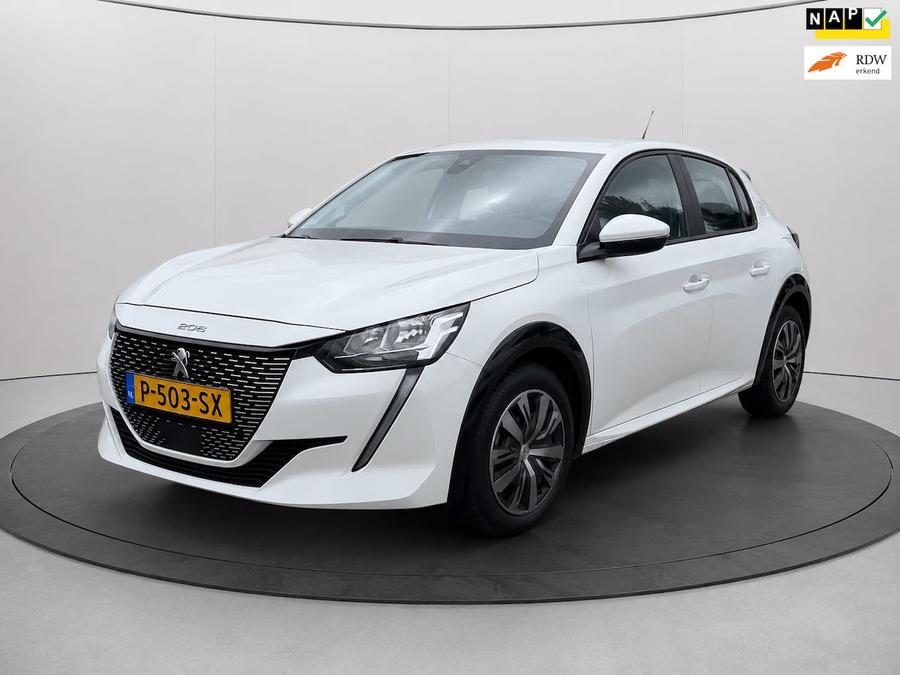 Peugeot e-208 - EV Allure Pack 50 kWh|WHITE|NL AUTO|ELECTRIC| - AutoWereld.nl