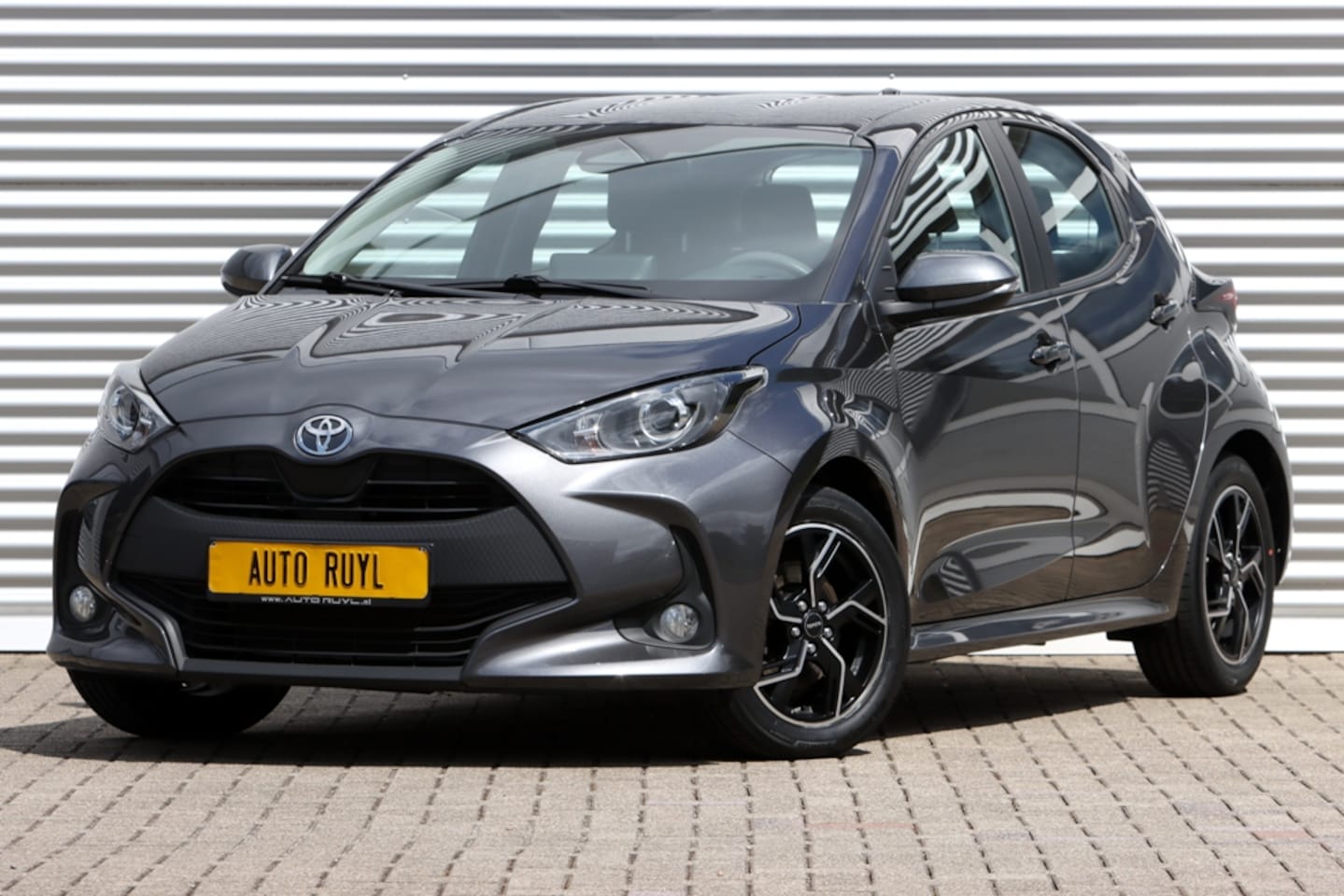 Toyota Yaris - 1.5 Hybrid 115 Active Face-Lift - AutoWereld.nl