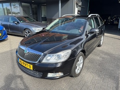 Skoda Octavia Combi - 1.2 TSI Elegance Business XENON LEDER TREKHAAK PDC ORIG NL NAP