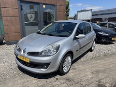 Renault Clio - 1.6-16V Dynam.Luxe