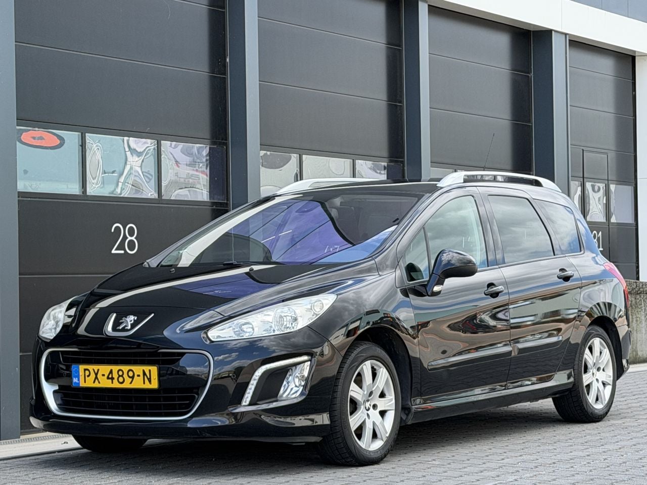 Peugeot 308 - 1.6 e-HDI Clima PDC Panorama - AutoWereld.nl