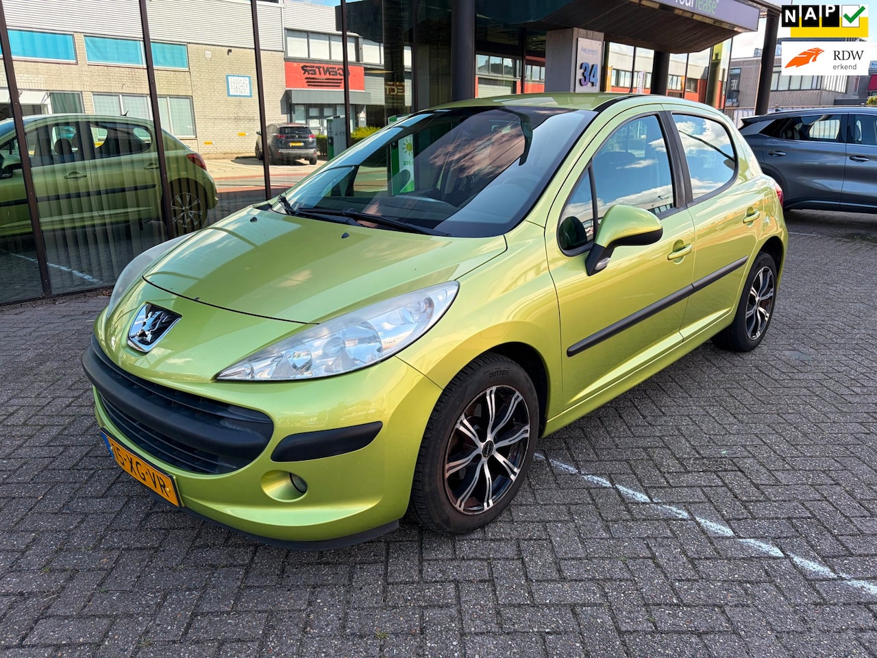 Peugeot 207 - 1.4-16V Color-line / 5-drs / Airco - AutoWereld.nl