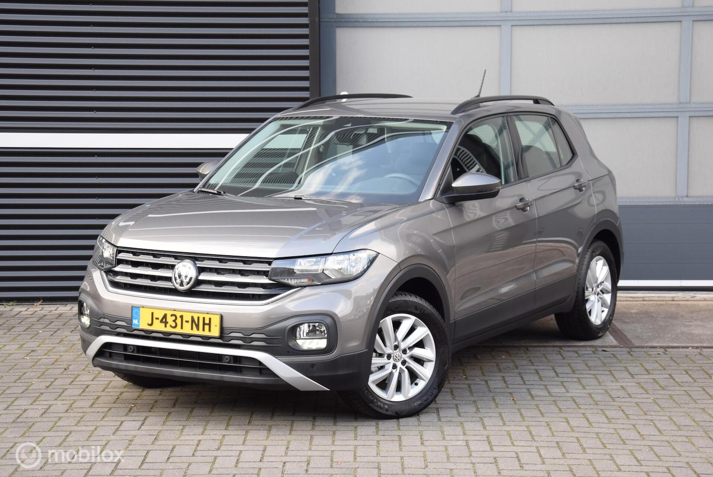 Volkswagen T-Cross - 1.0 TSI LIFE Executive pakket Apple Carplay Camera ACC DAB+ - AutoWereld.nl