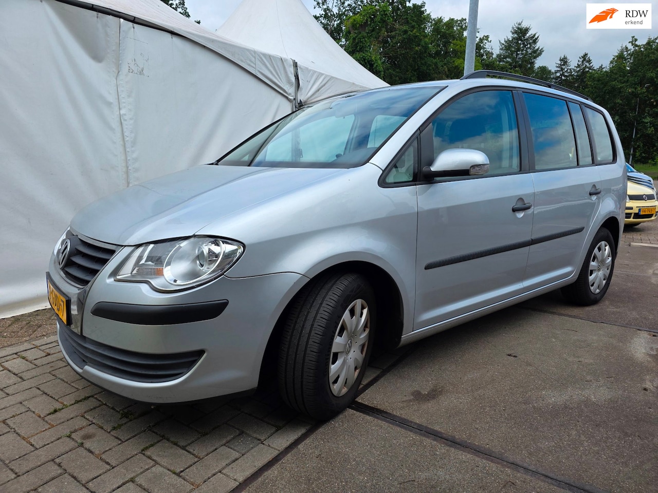 Volkswagen Touran - 1.6 Trendline 7-PERSOONS airco/CRUISE - AutoWereld.nl