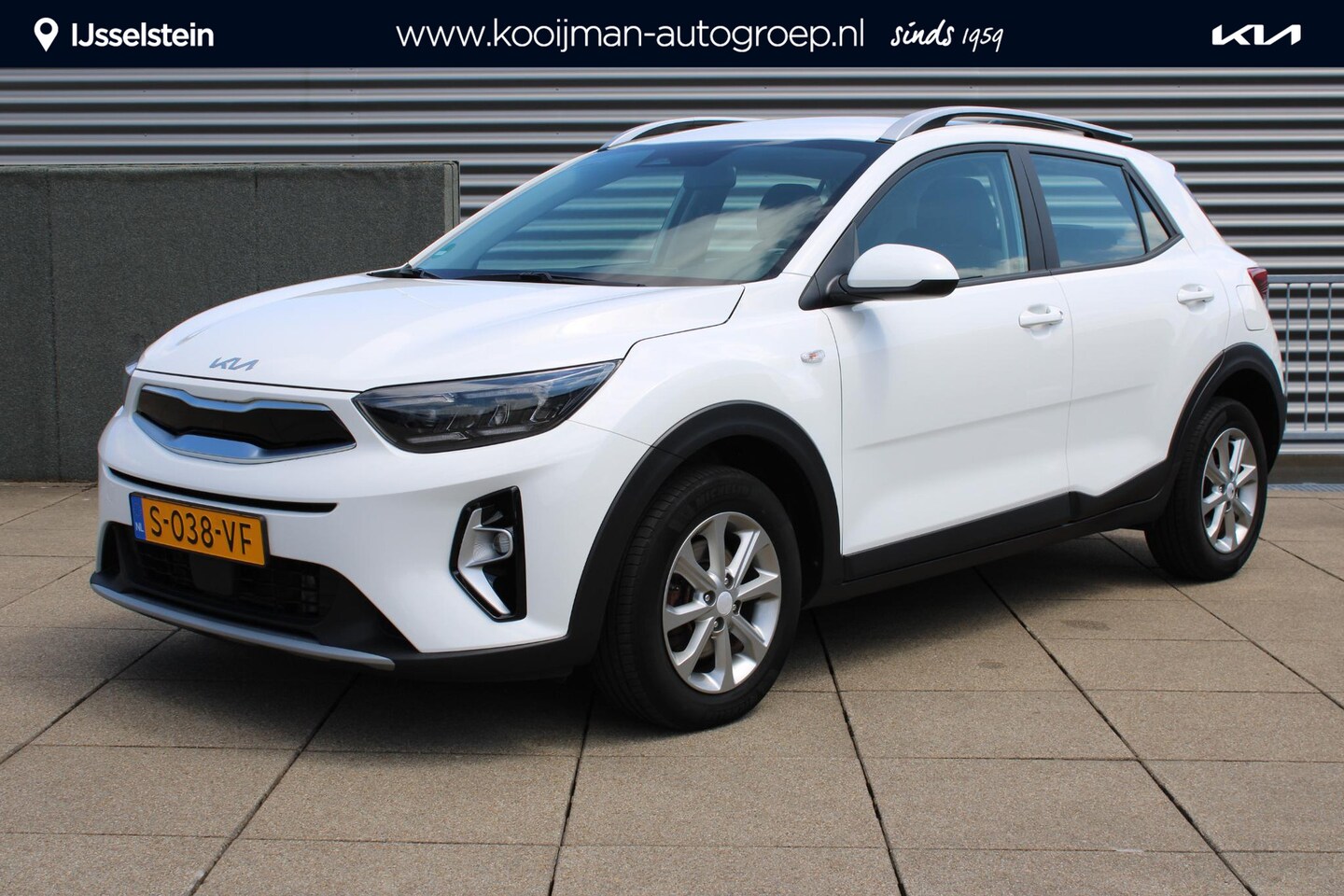 Kia Stonic - 1.0 T-GDi MHEV DynamicLine Navigatie / Camera / Clima - AutoWereld.nl