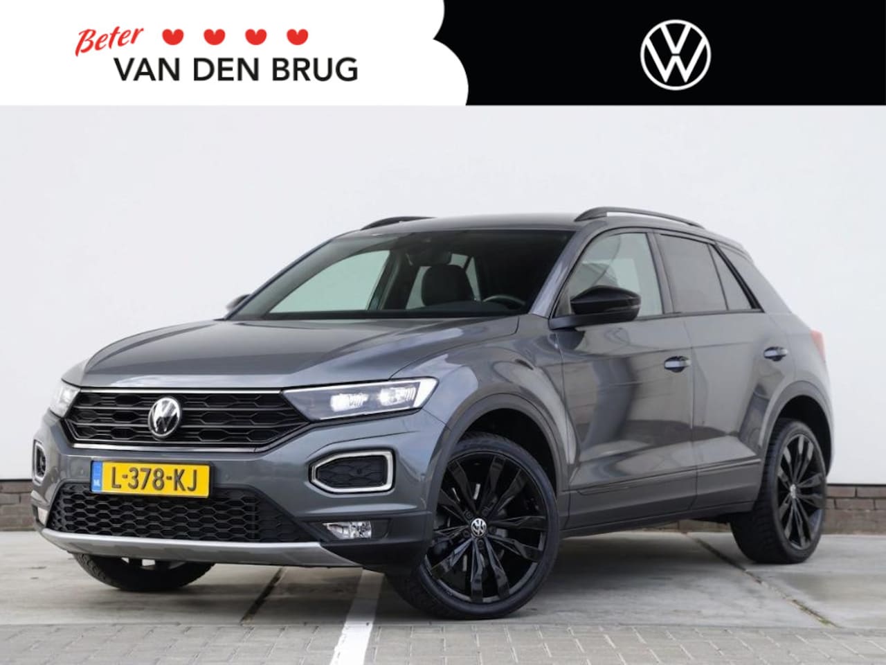 Volkswagen T-Roc - 1.5 TSI Sport 150 pk | Black Style | Navigatie | Climate control | LED plus | Digital Cock - AutoWereld.nl