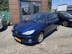 Peugeot 206 - 1.4 One-line