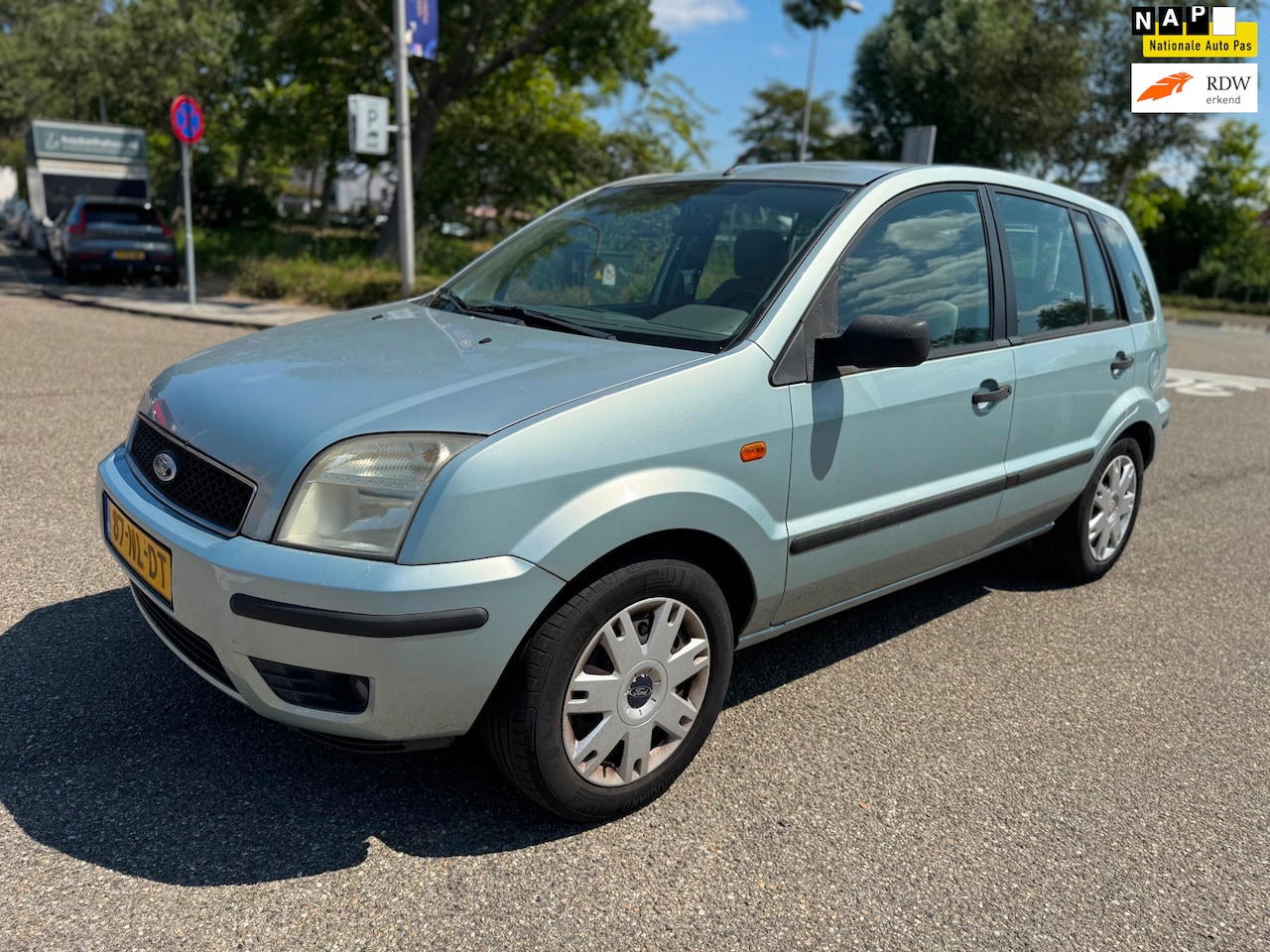 Ford Fusion - 1.6-16V Luxury / 1e.eigenaar / distributieriem.vervangen / airco / elek.pakket / trekhaak - AutoWereld.nl