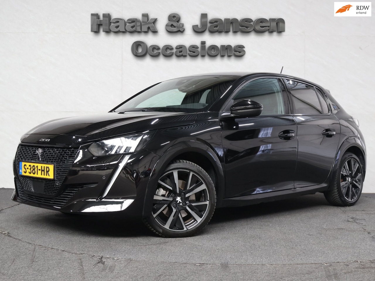 Peugeot e-208 - EV GT 350 50 kWh Camera carplay Half Leder - AutoWereld.nl
