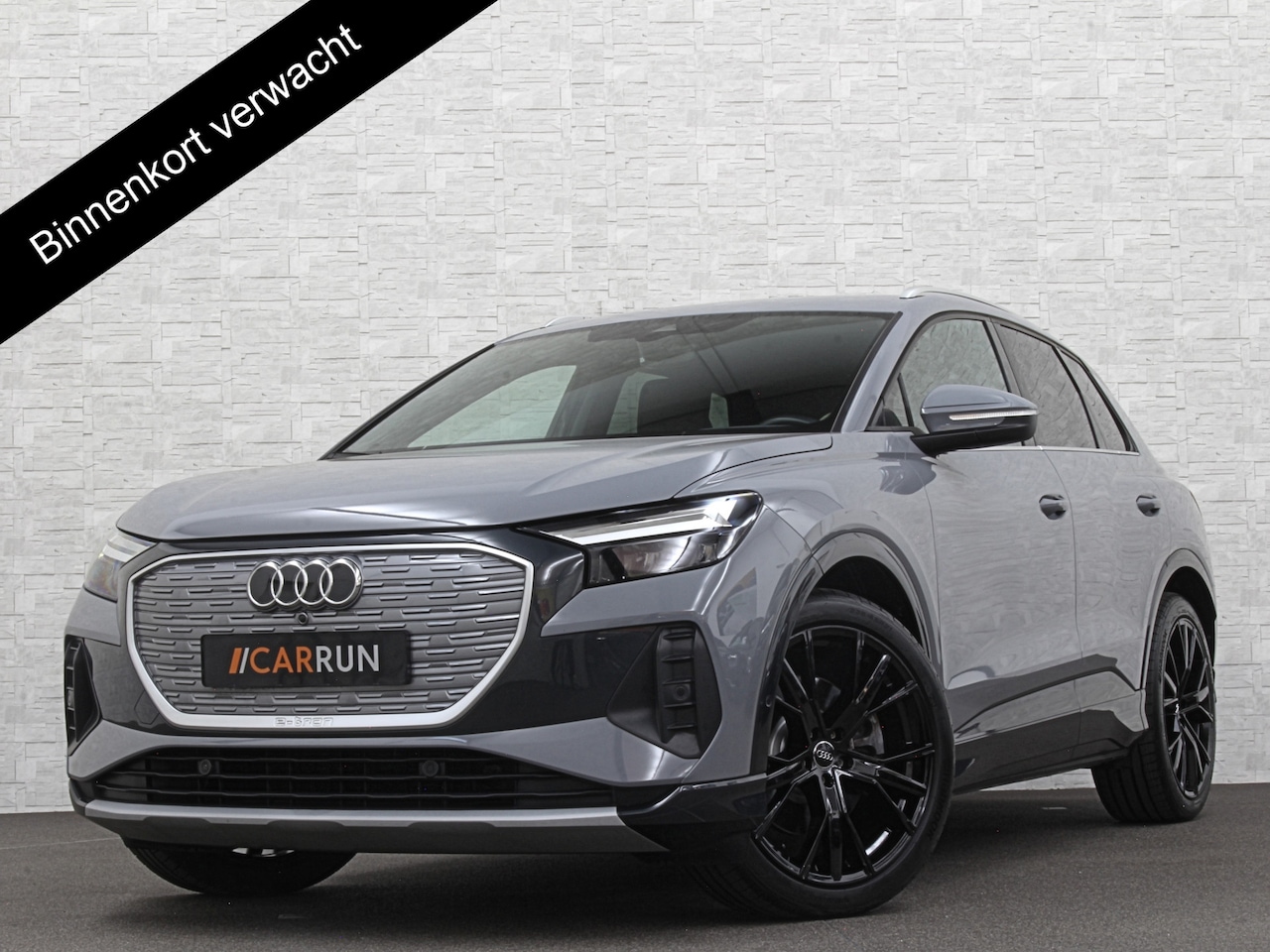 Audi Q4 e-tron - 40 204pk 77 kWh | Lederen Bekleding | ACC | Matrix Led | 3 Zone Clima | Kieselgrau | 2023 - AutoWereld.nl