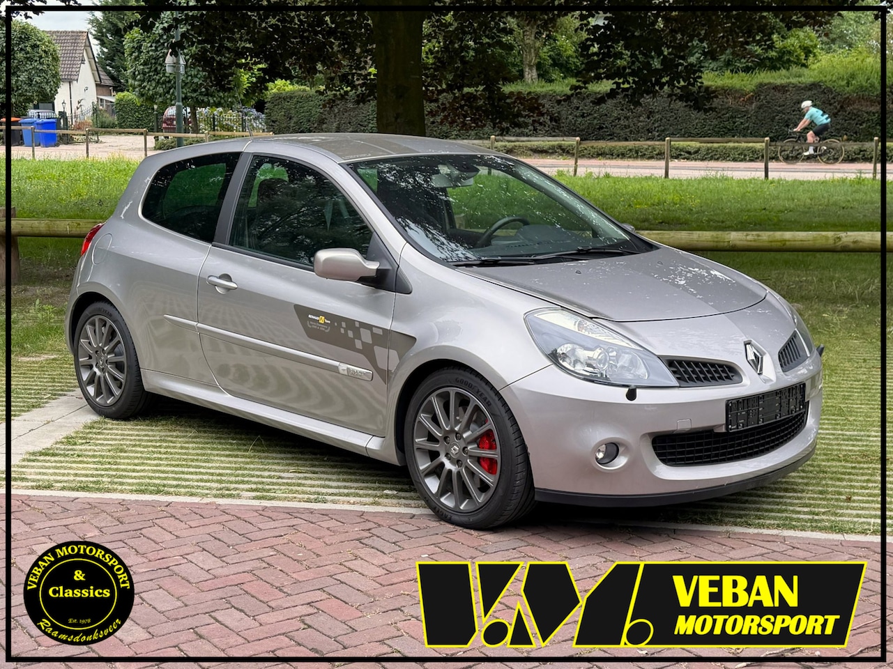 Renault Clio - 2.0-16V RS F1Team R27 Gris Makaha - AutoWereld.nl