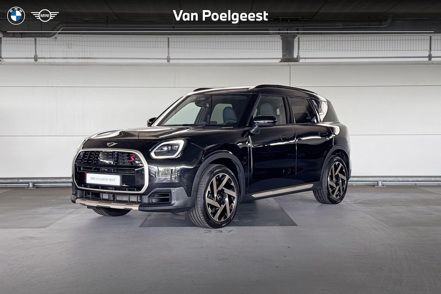 MINI Countryman - 2.0 S ALL4 Favoured L - AutoWereld.nl