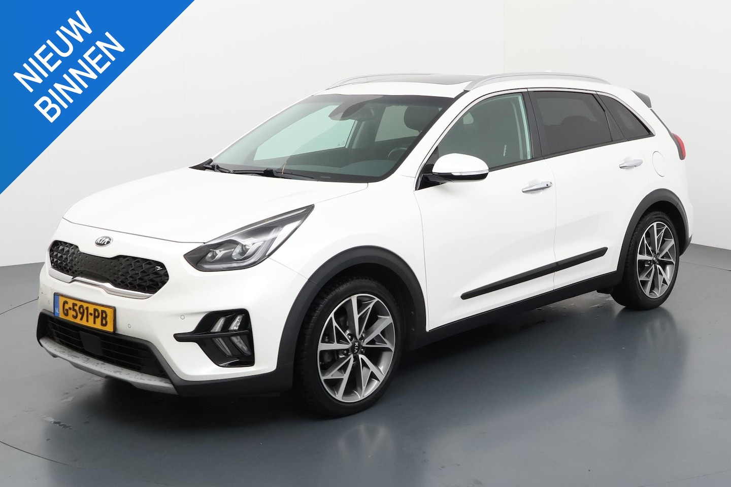 Kia Niro - 1.6 GDi HYBRID EXECUTIVELINE I AUTOMAAT I TREKHAAK I SCHUIFDAK I NIEUW MODEL - AutoWereld.nl