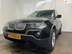BMW X3 - 2.5si High Executive - Tussen Bak Defect - Olie Lekkage
