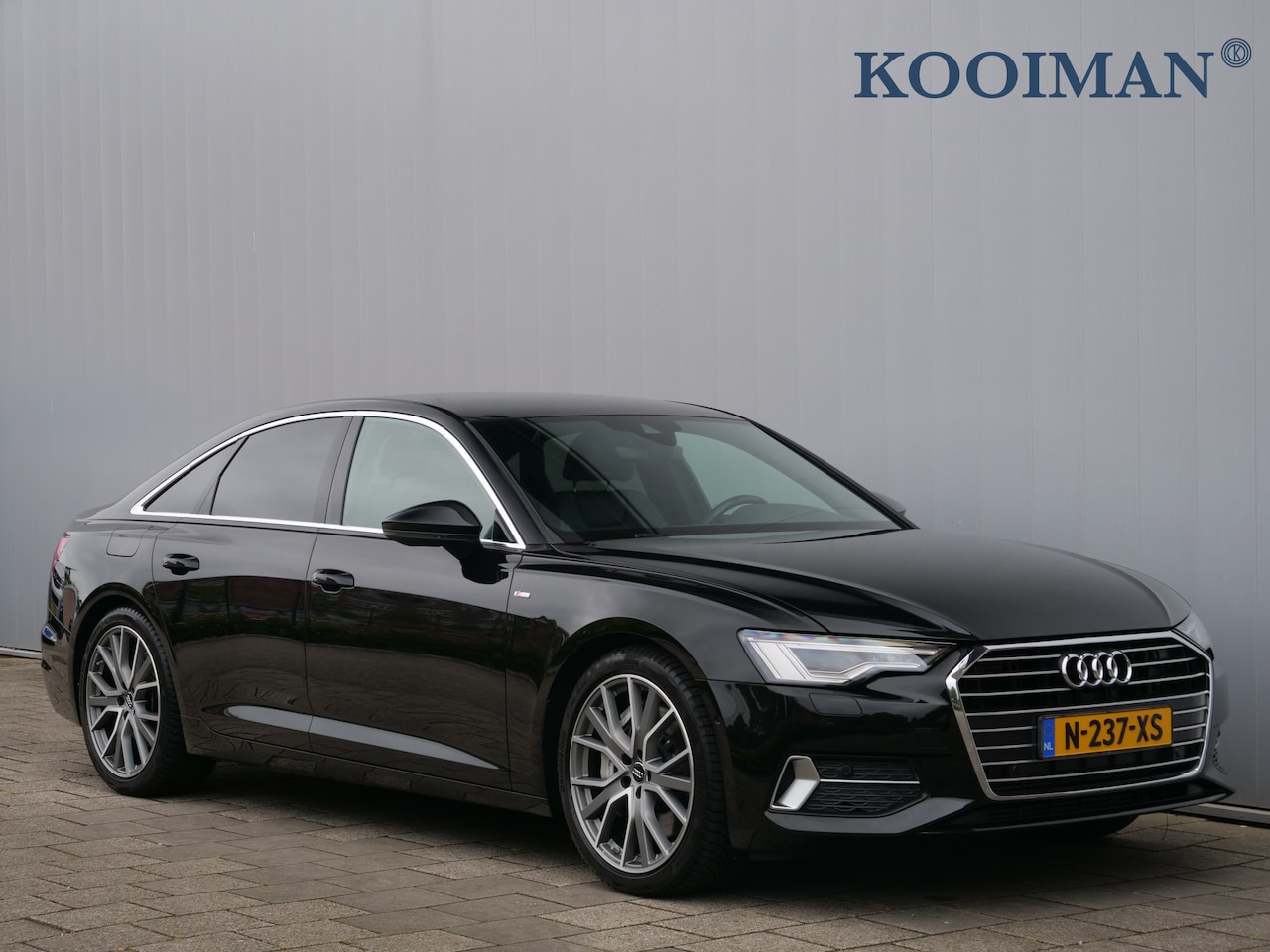 Audi A6 Limousine - 55 TFSI quattro Sport S line edition 20 Inch / LED / Leder / Camera - AutoWereld.nl