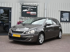 Peugeot 308 - 1.2 111 PK Blue Lease Executive. Panerama dak, Cruise, Navi, Trekhaak