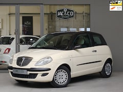 Lancia Y(psilon) - Ypsilon 1.4-16V Argento Airco 2e eigenaar NL-NAP