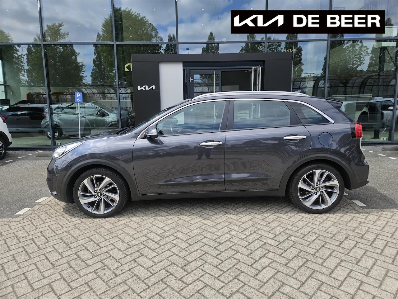 Kia Niro - 1.6 GDi Hybrid 141pk DCT6 DynamicLine (Handel/ Export) - AutoWereld.nl
