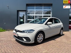 Volkswagen Polo - 1.0 MPI Polo Life |CarPlay | PDC V+A | All-in Prijs