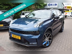 Lynk & Co 01 - 1.5 NL-AUTO/PANODAK/ADAP CRUISE/360 CAMERA/NAVI/CARPLAY/AIRCO-ECC/BLUETOOTH/KEYLESS/PDC V+