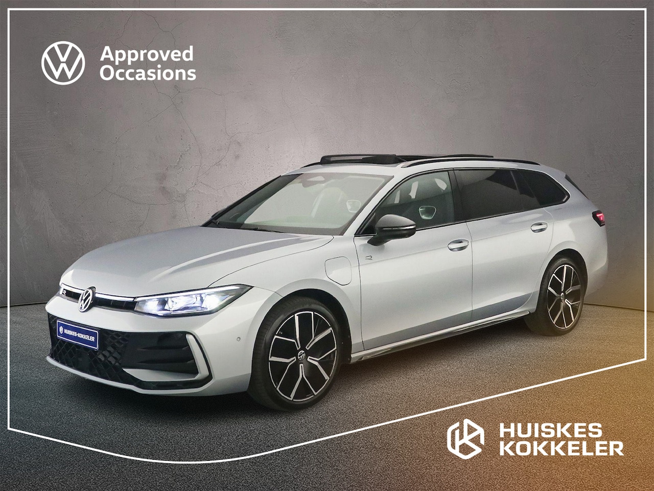 Volkswagen Passat Variant - R-Line Edition 1.5 TSI eHybrid 272pk DSG Automaat Trekhaak, Lederen bekleding, Black Style - AutoWereld.nl