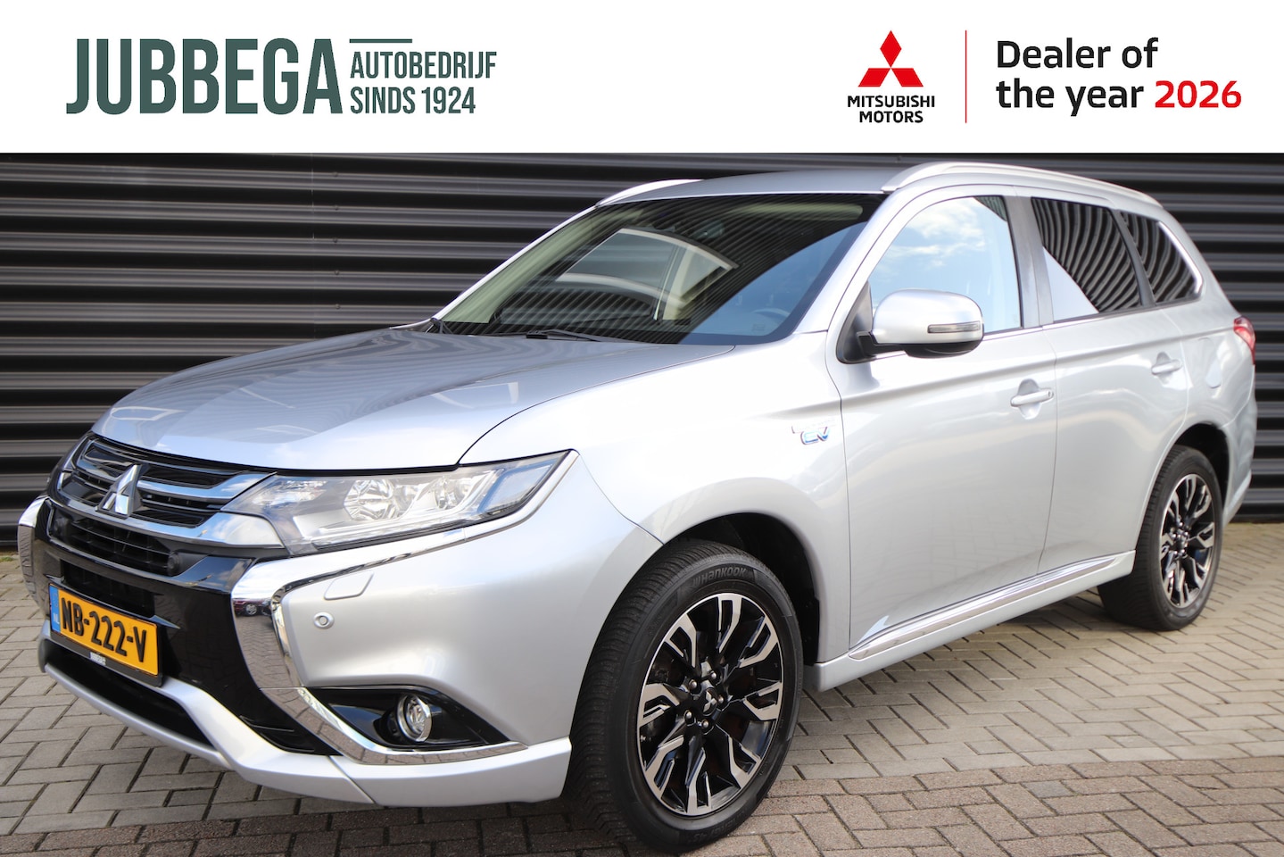 Mitsubishi Outlander - 2.0 PHEV Premium Dealer O.H. Standkachel Apple Carplay/Android auto - AutoWereld.nl
