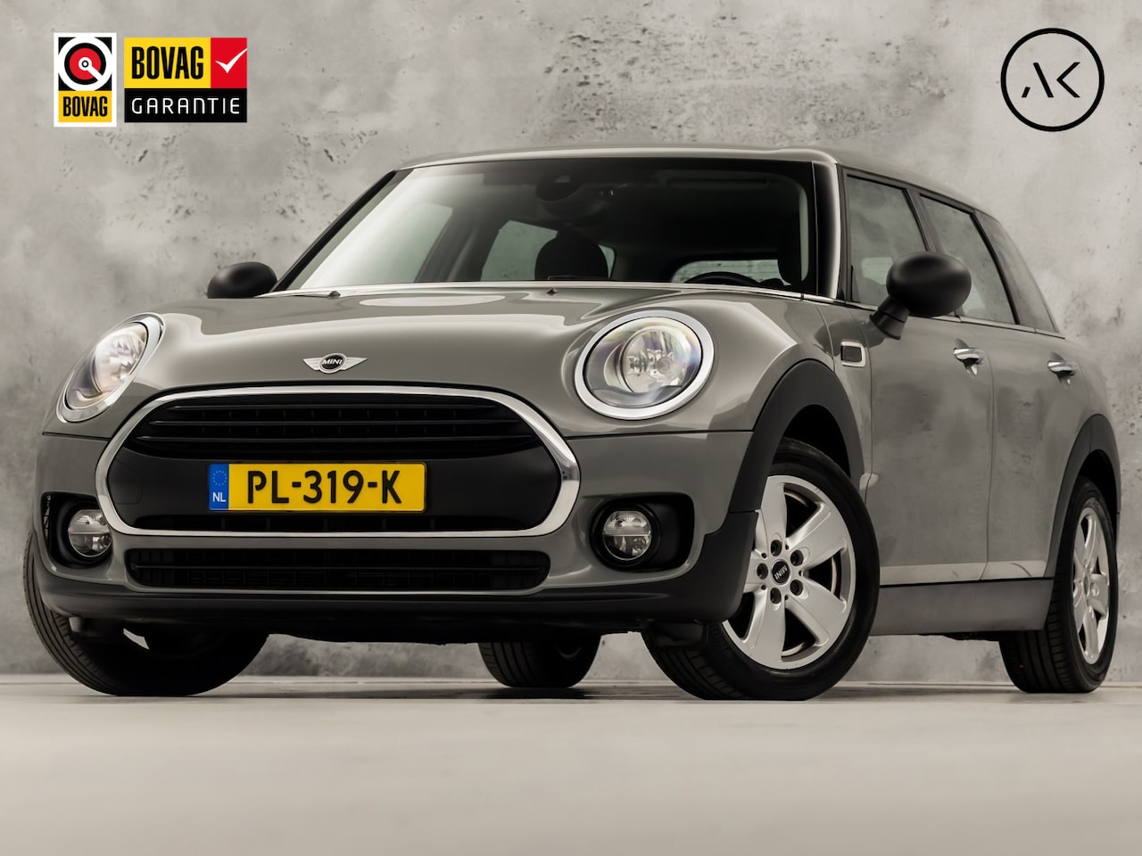 MINI Clubman - 1.5 One Sport (NAVIGATIE, CLIMATE, LEDER, SPORTSTOELEN, CRUISE, PARKEERSENSOREN, NIEUWSTAA - AutoWereld.nl