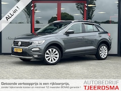 Volkswagen T-Roc - 1.0 TSI Style | Adaptieve Cruise Control | Navigatie | Achteruitrijcamera | Climate Contro