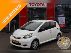 Toyota Aygo - 5-DEURS AIRCO LAGE-KMSTAND AIRCO RADIO