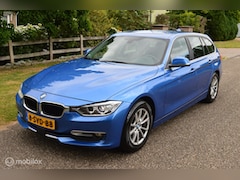 BMW 3-serie Touring - 320D F31 ACC / XENON / LED / NW Motor