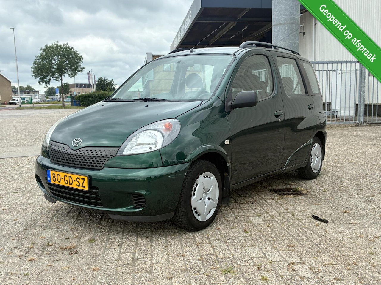 Toyota Yaris Verso - 1.5-16V VVT-i Luna 1.5-16V VVT-i Luna - AutoWereld.nl