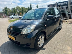 Daihatsu Sirion 2 - 1.0-12V Premium