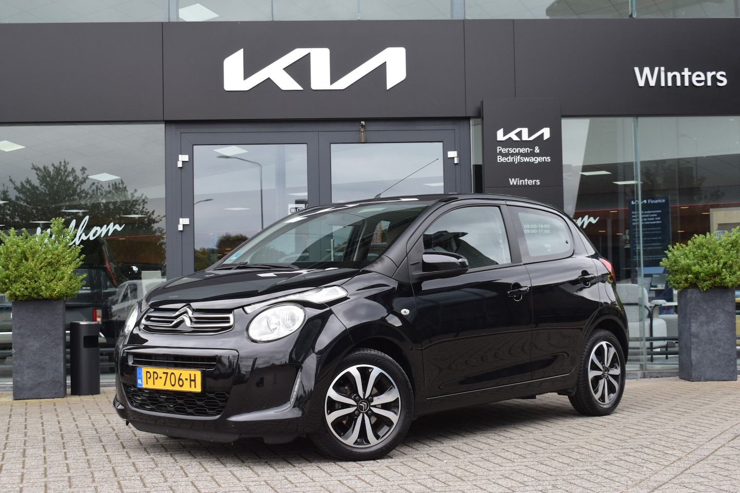 Citroën C1 - 1.0 VTi Shine Automaat | Carplay | Airco | Camera | Bluetooth | Radio | - AutoWereld.nl