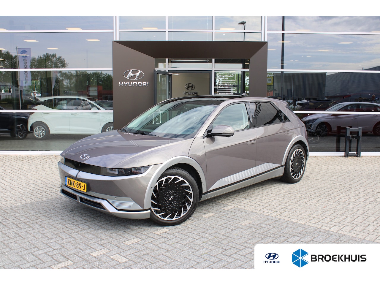 Hyundai IONIQ 5 - Lounge 73kWh | Elektrisch verstelb. voorstoelen met geheugen | Rondomzicht graden camera | - AutoWereld.nl