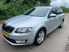 Skoda Octavia Combi - 1.6 TDI Greenline Businessline