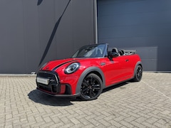 MINI Cabrio - 1.5 Cooper John Cooper Works | 17" LM JCW Track Spoke zwart | Adaptief onderstel | Achteru