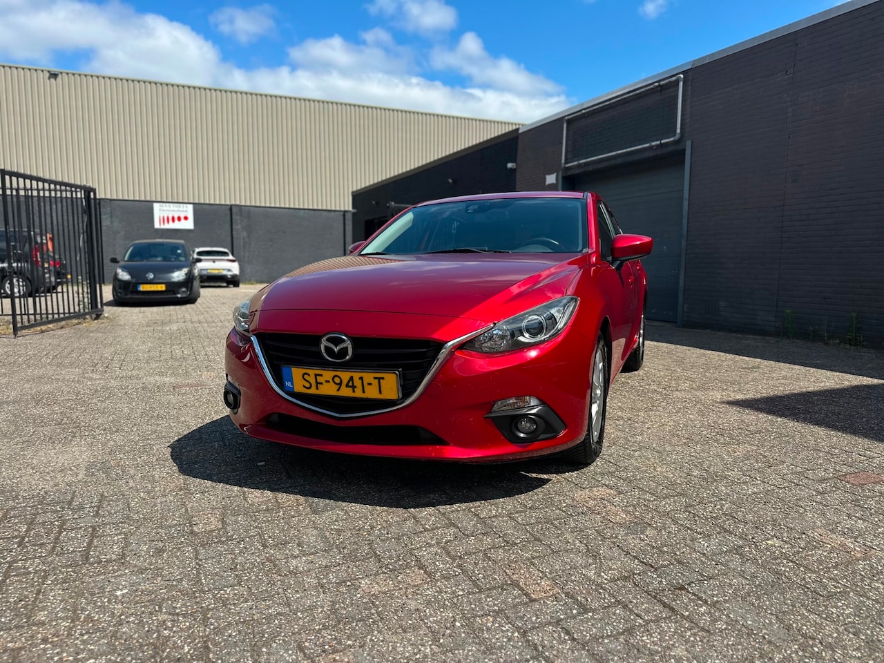 Mazda 3 - 2.0 TS Clima Cruise Navi Keyless PDC LM-Wielen APK. - AutoWereld.nl