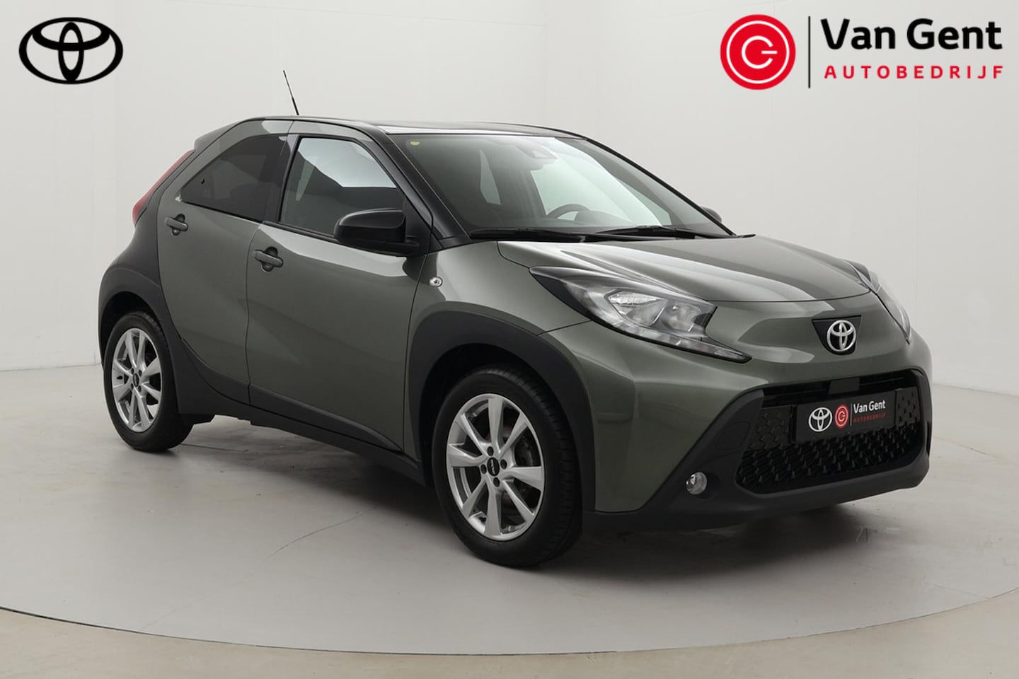 Toyota Aygo X - 1.0 VVT-i S-CVT Pulse | Apple Carplay / Android Auto | Stoelverwarming | Adaptive Cruise | - AutoWereld.nl