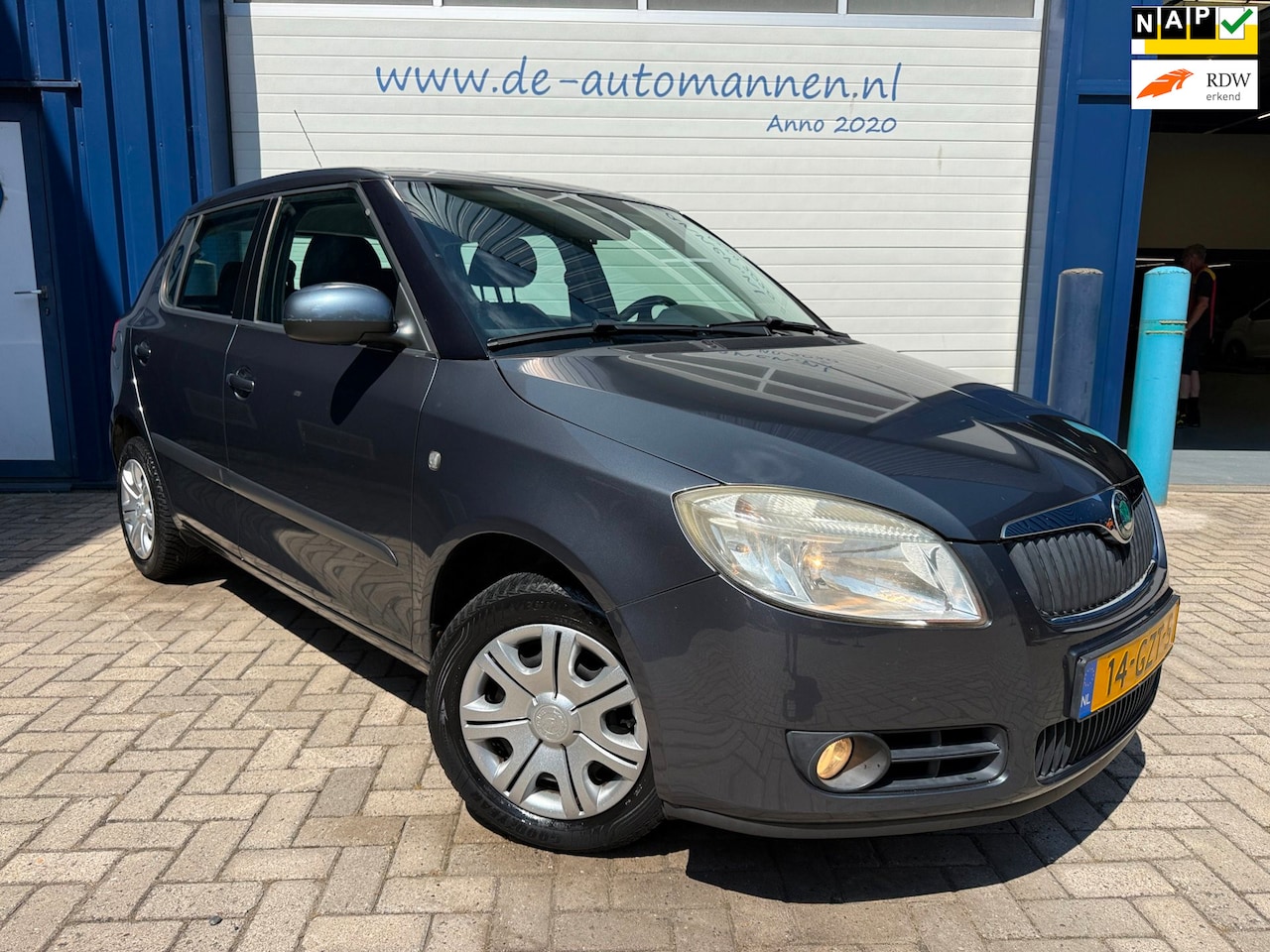 Skoda Fabia - 1.4-16V Ambiente 5-drs / AIRCO / CRUISE / PDC / 1e EIGENAAR - AutoWereld.nl