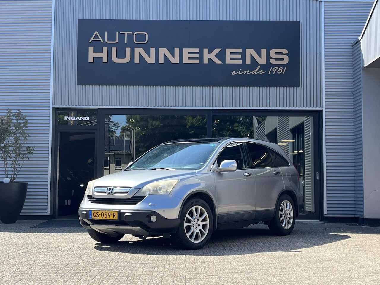 Honda CR-V - 2.0i Elegance Trekhaak | Airco | Stoelverwarming | Panorama dak | Parkeersensor achter - AutoWereld.nl