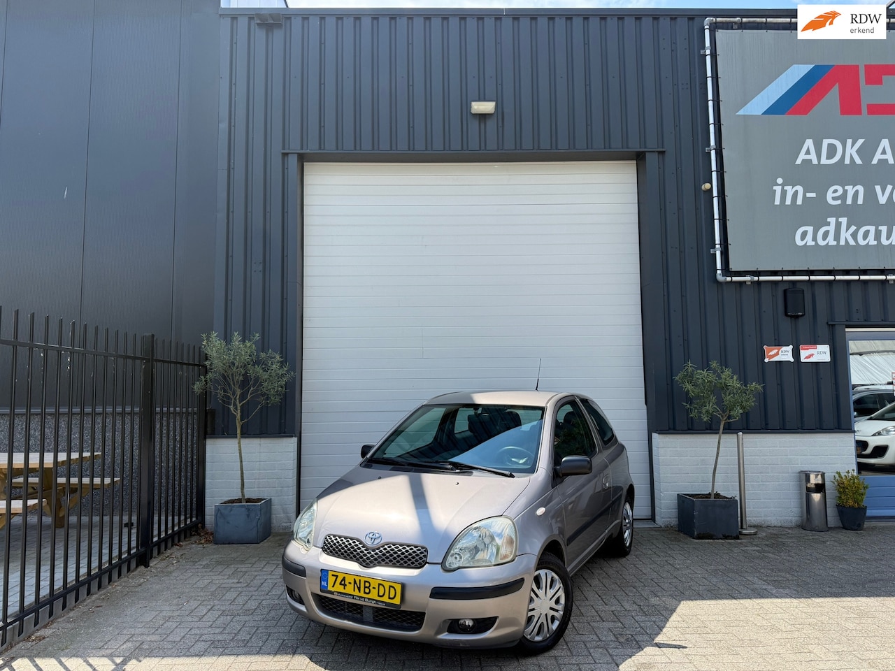 Toyota Yaris - 1.0 VVT-i Luna MMT AUTOMAAT/AIRCO/TREKHAAK/NIEUWE APK - AutoWereld.nl