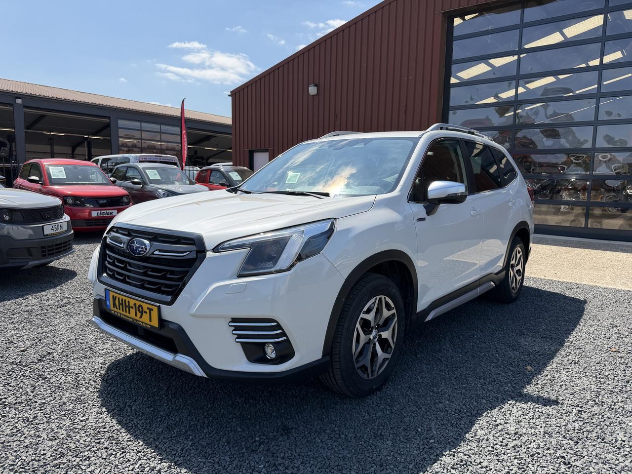 Subaru Forester - 2.0I E-BOXER PREMIUM AWD LEDER SCHUIFDAK - AutoWereld.nl