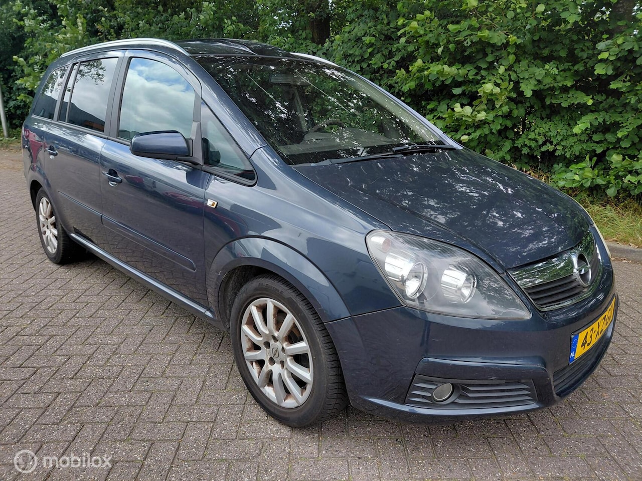 Opel Zafira - 1.8 Executive 7 pers. Airco - Cruise - Panorama - AutoWereld.nl