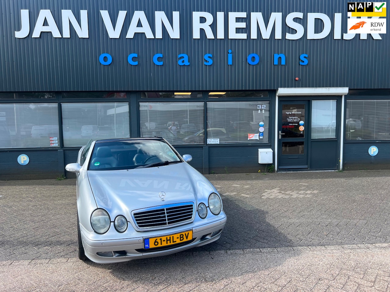 Mercedes-Benz CLK-klasse Cabrio - 200 K. Elegance bj 2001 cabrio apk en nap - AutoWereld.nl