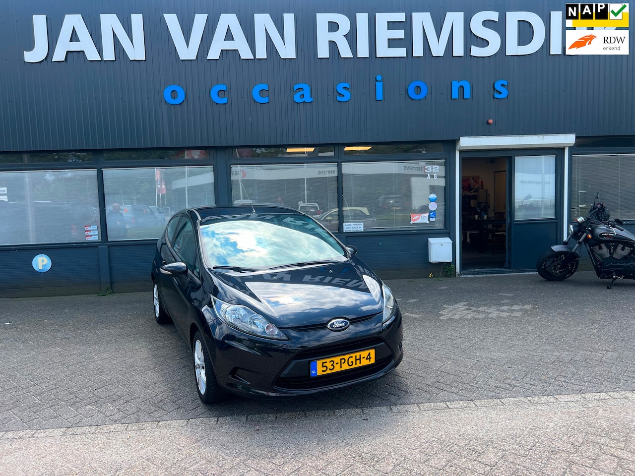 Ford Fiesta - 1.4 Trend bj 2011 AUTOMAAT AIRCO ZWART 109422 NAP - AutoWereld.nl