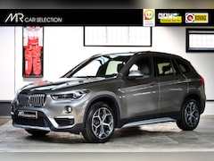 BMW X1 - sDrive20i High Executive | X line | Panoramadak | Stuurwiel verwarming | Leder | Achteruit