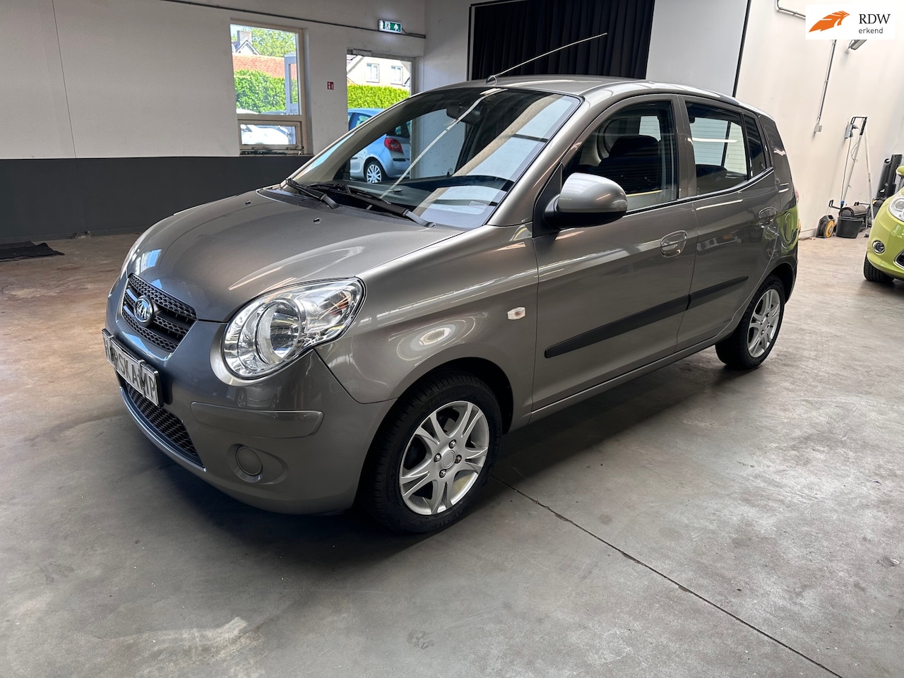 Kia Picanto - 1.1 Fifteen|Airco - AutoWereld.nl