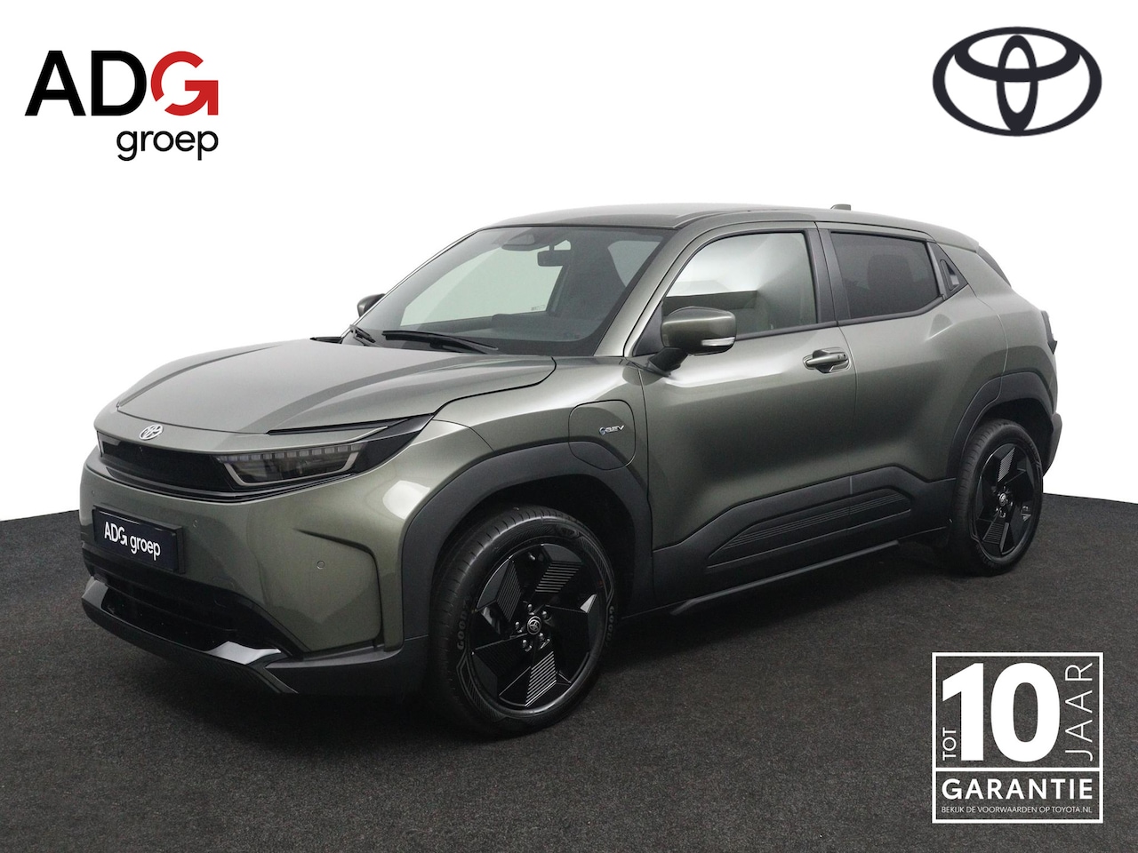 Toyota Urban Cruiser - Dynamic 61 kWh | DEMOVOORDEEL | Keyless Entry | Stuurwielverwarming | Navigatie | Apple Ca - AutoWereld.nl