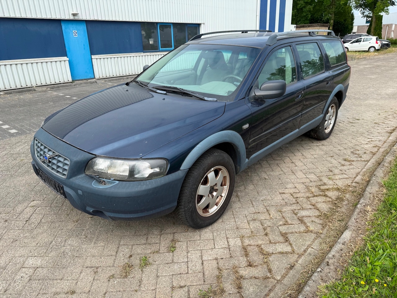 Volvo XC70 - 2.5 T automaat motor defect - AutoWereld.nl